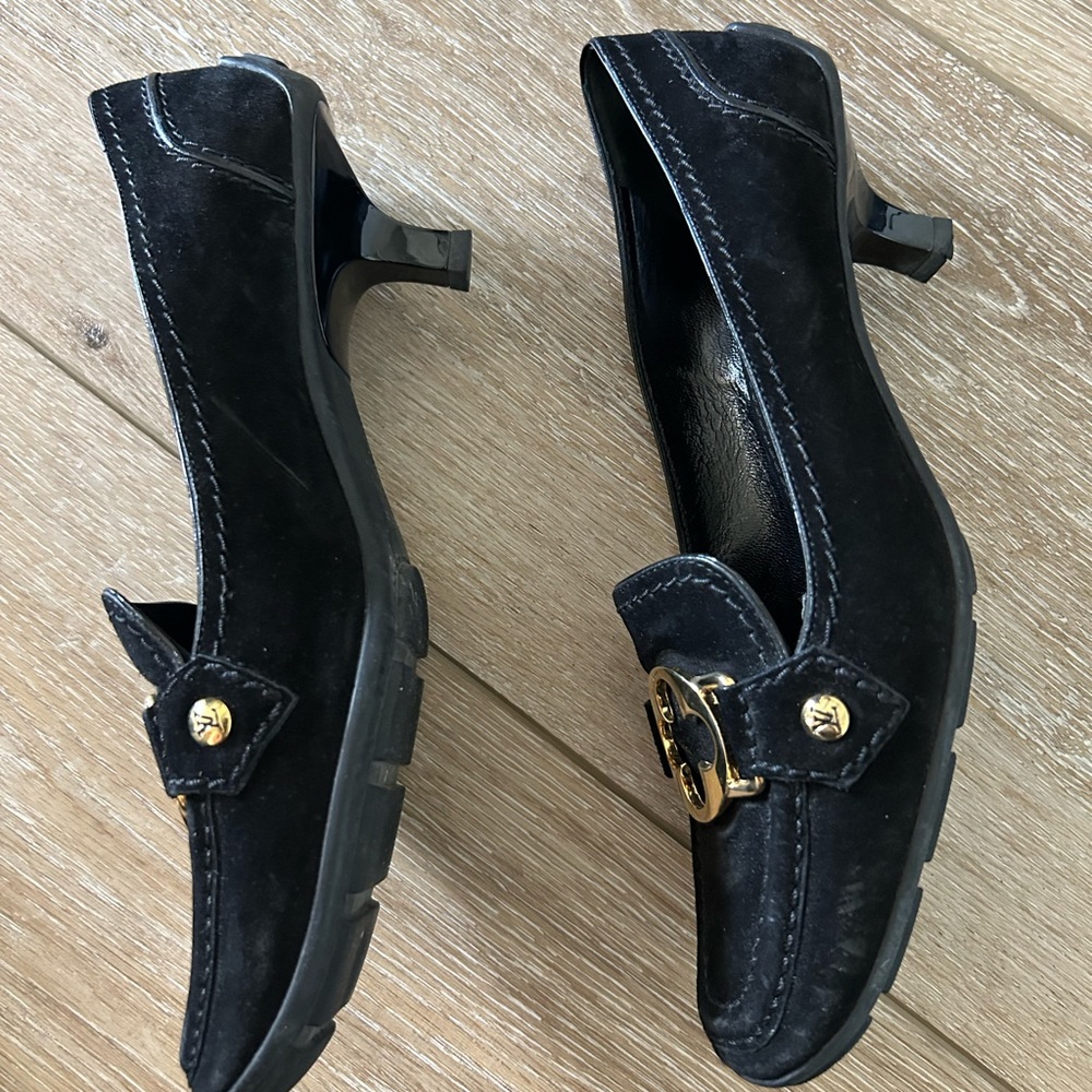 Louis Vuitton heel suede loafer - Picture 2 of 6